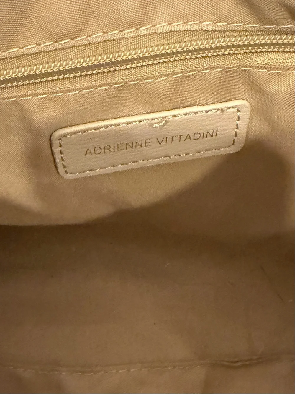 Adrienne Vittadini Ivory Marseille Signature Collection Hobo Bag New Preppy
